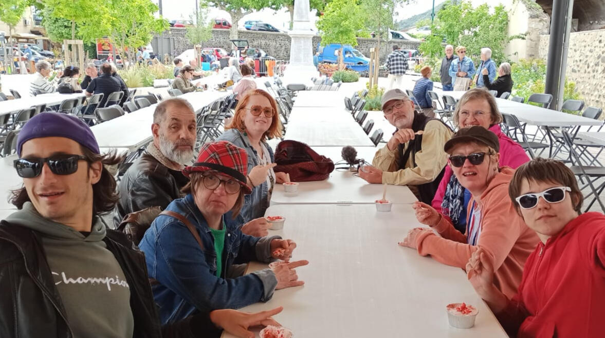 Group in Meyss Group in Meyss